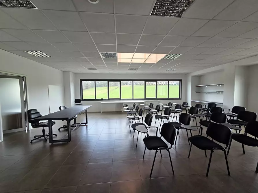 Immagine 1 di Ufficio in affitto  in Località la Torre Petrona a Scarperia E San Piero