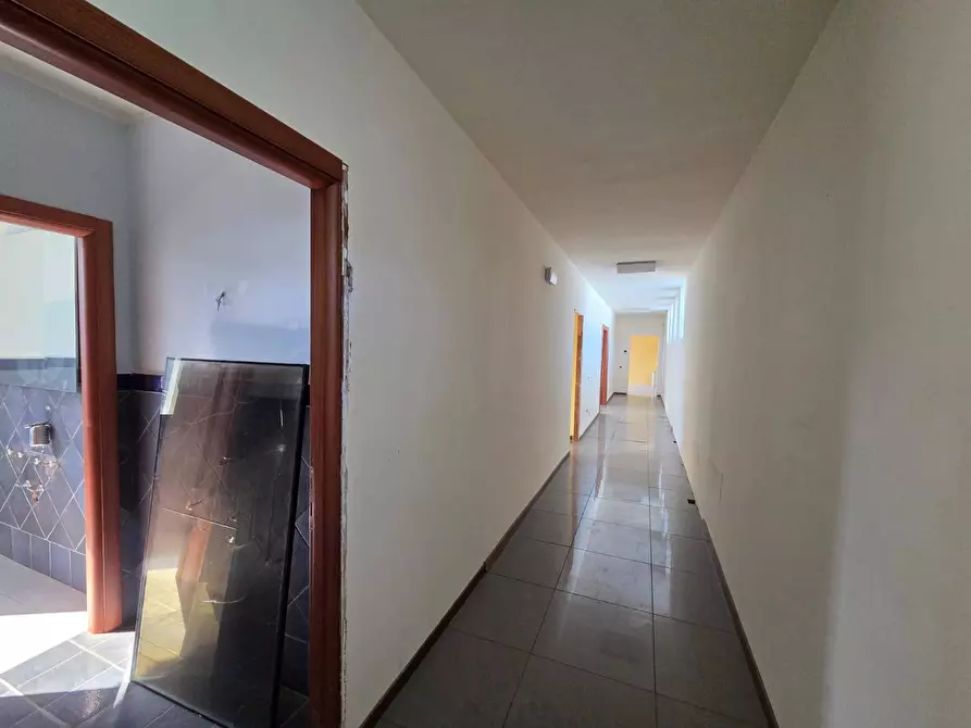 Immagine 3 di Capannone industriale in vendita  in Via Fosco Bessi a Calenzano