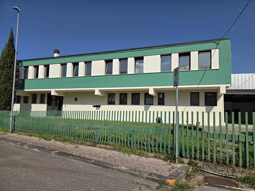 Immagine 2 di Capannone industriale in vendita  in Via Fosco Bessi a Calenzano