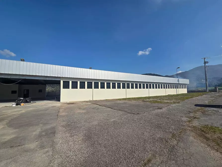 Immagine 1 di Capannone industriale in vendita  in Via Fosco Bessi a Calenzano