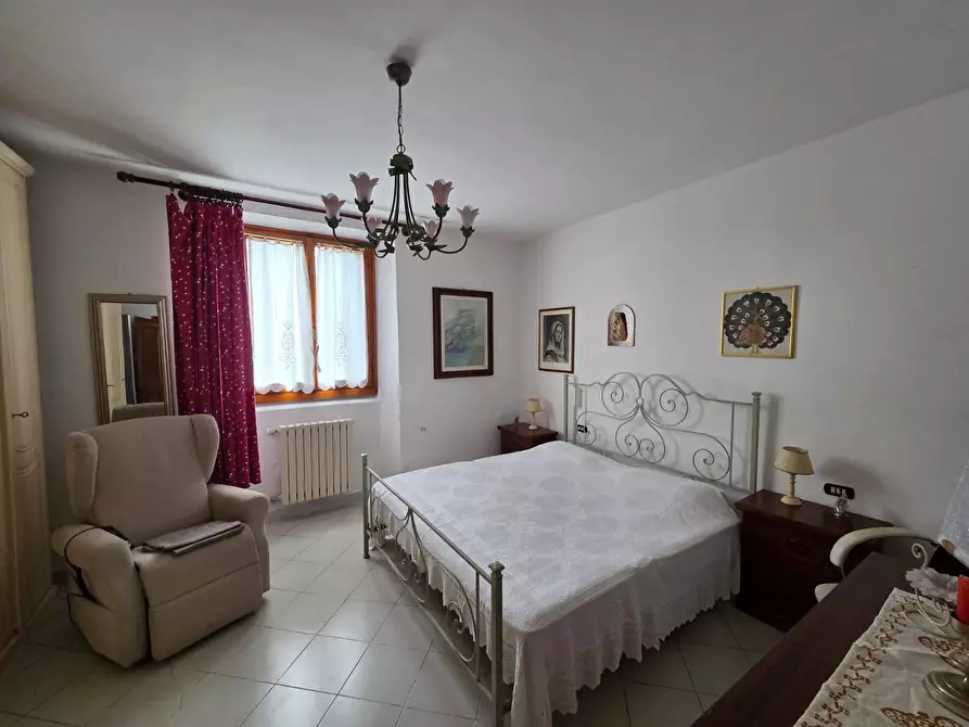 Immagine 40 di Casa indipendente in vendita  in via di barberino a Calenzano
