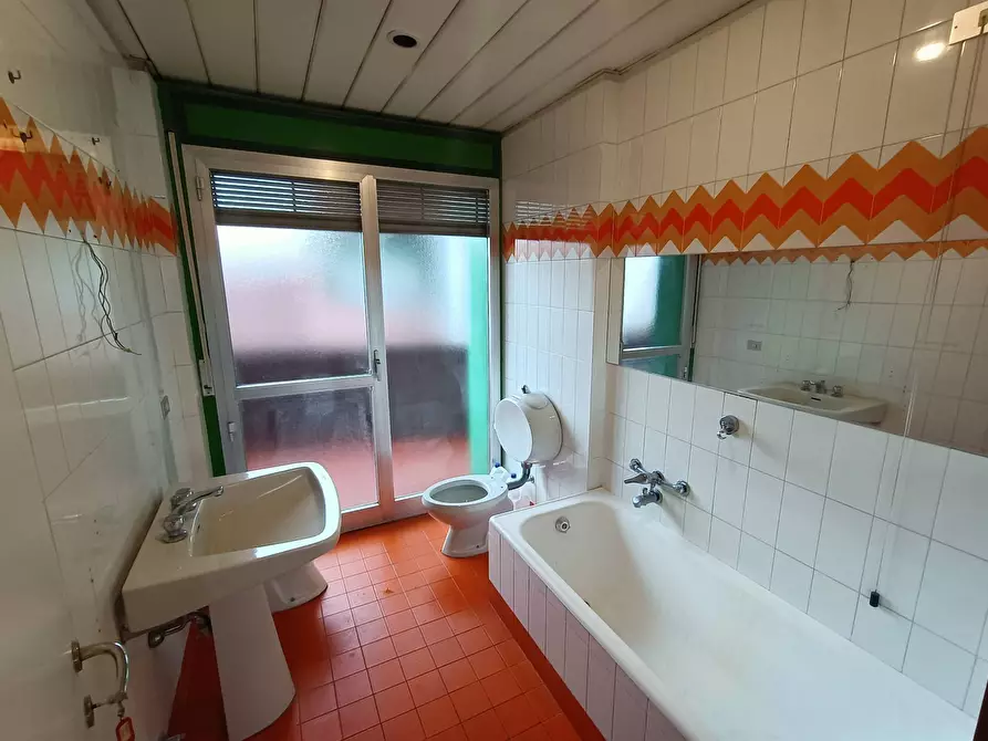 Immagine 13 di Appartamento in vendita  in Piazza San Iacopino a Firenze