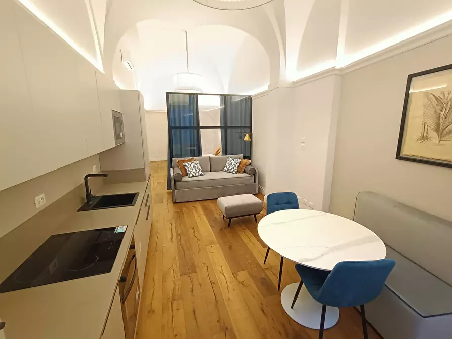 Immagine 4 di Appartamento in vendita  in Via Romana a Firenze