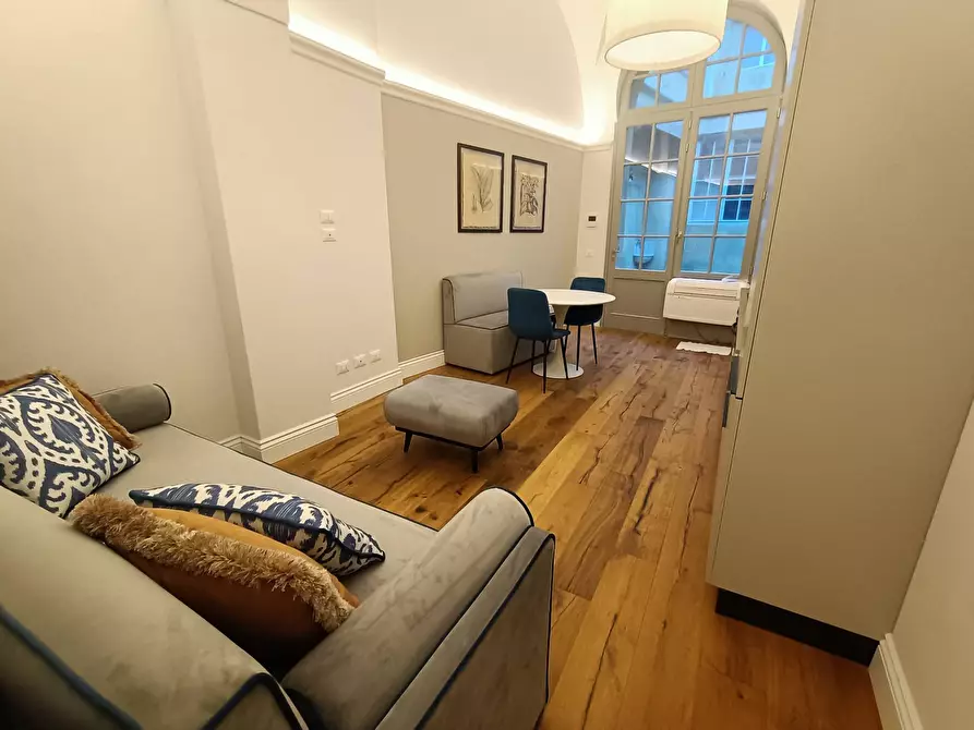 Immagine 1 di Appartamento in vendita  in Via Romana a Firenze