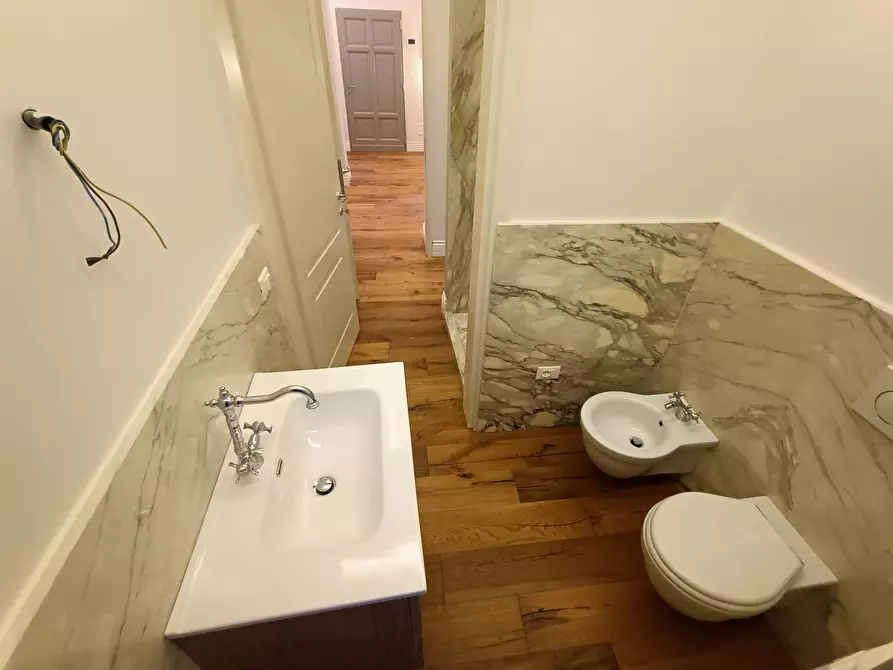 Immagine 9 di Appartamento in vendita  in Via Romana a Firenze