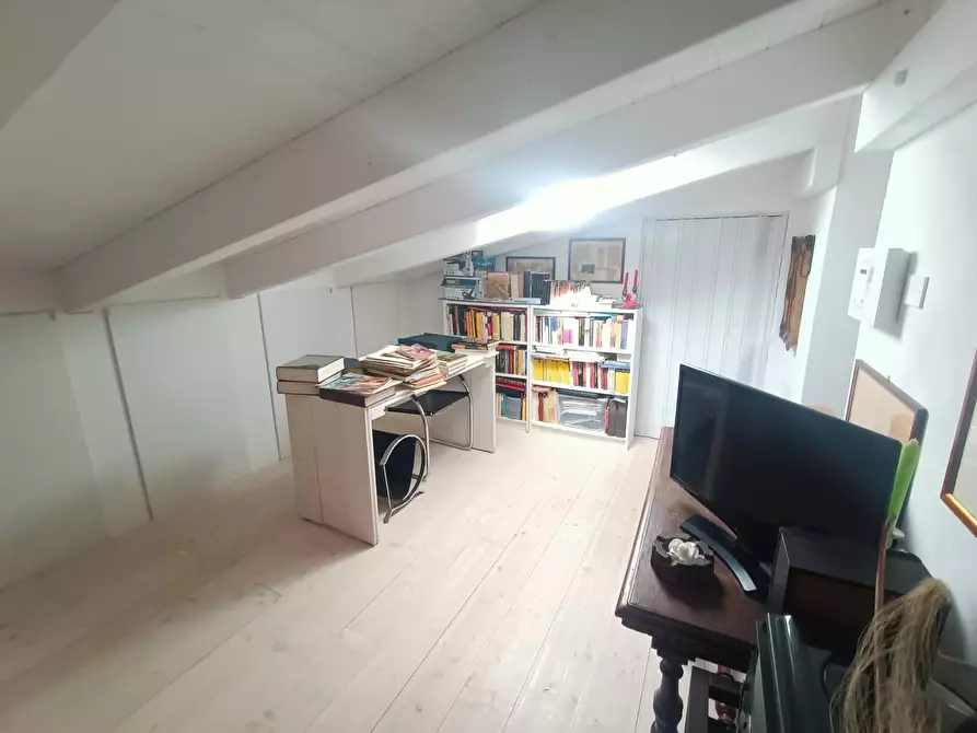Immagine 28 di Villa in vendita  in Via delle Serre a Rignano Sull'arno