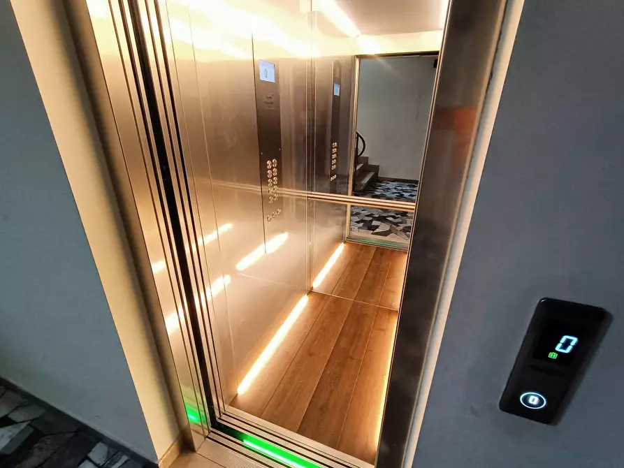 Immagine 3 di Appartamento in vendita  in Via Giovan Filippo Mariti a Firenze