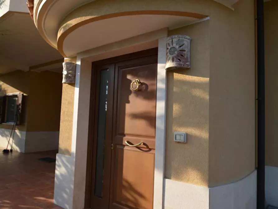 Immagine 36 di Casa semindipendente in vendita  in Via Francesco Lenge s.n. a Montescaglioso