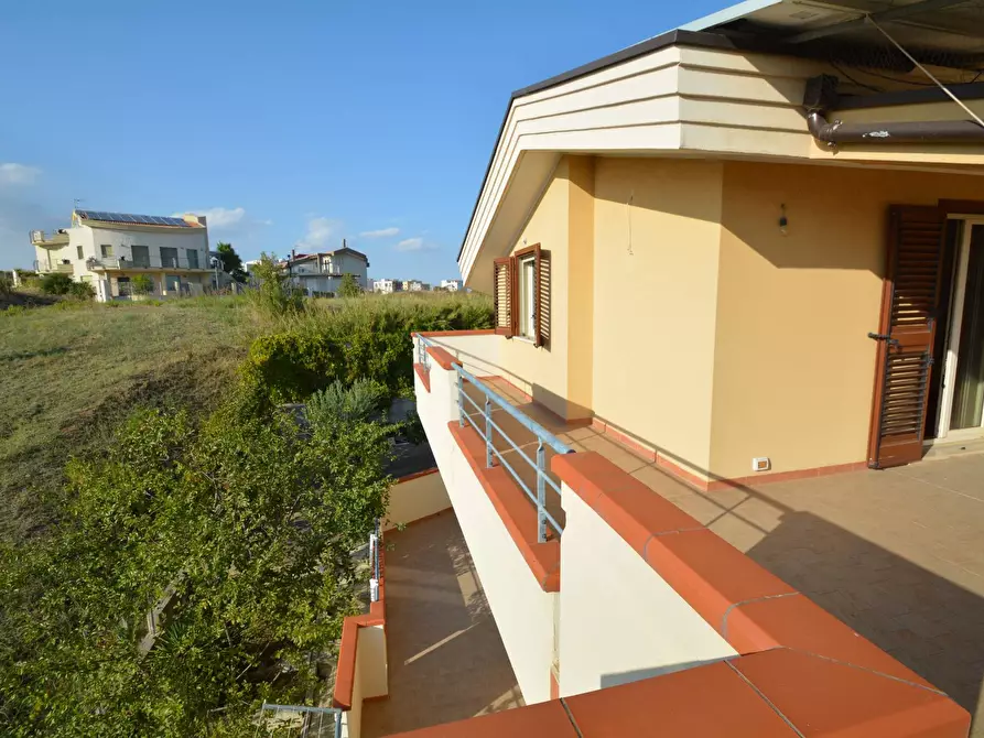 Immagine 35 di Casa semindipendente in vendita  in Via Francesco Lenge s.n. a Montescaglioso