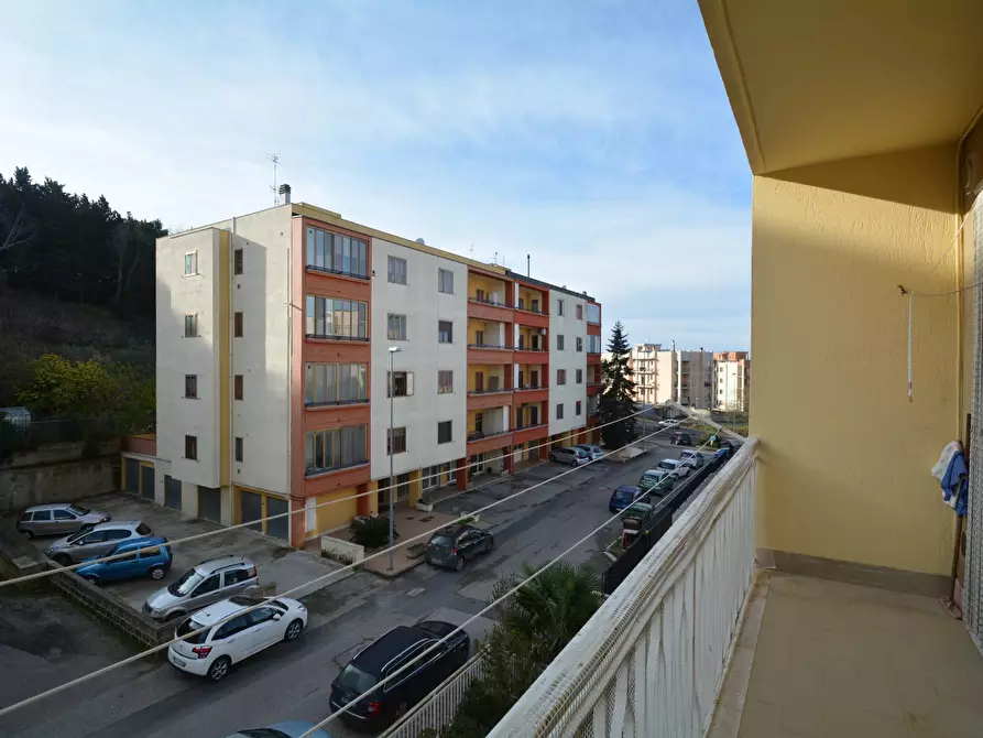 Immagine 9 di Appartamento in vendita  in VIA EDMONDO DE AMICIS 3 a Matera