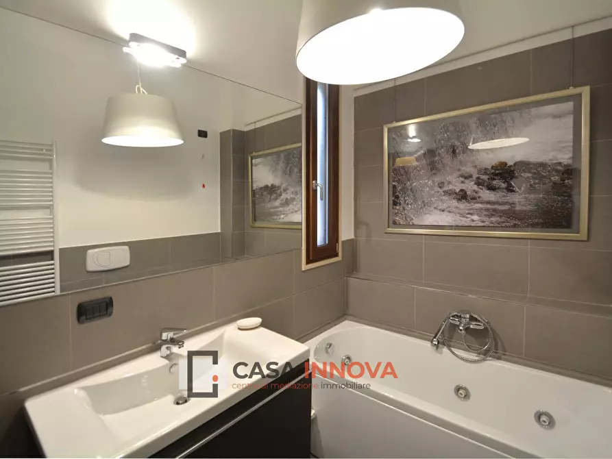 Immagine 27 di Appartamento in vendita  in Lucana 205 a Matera