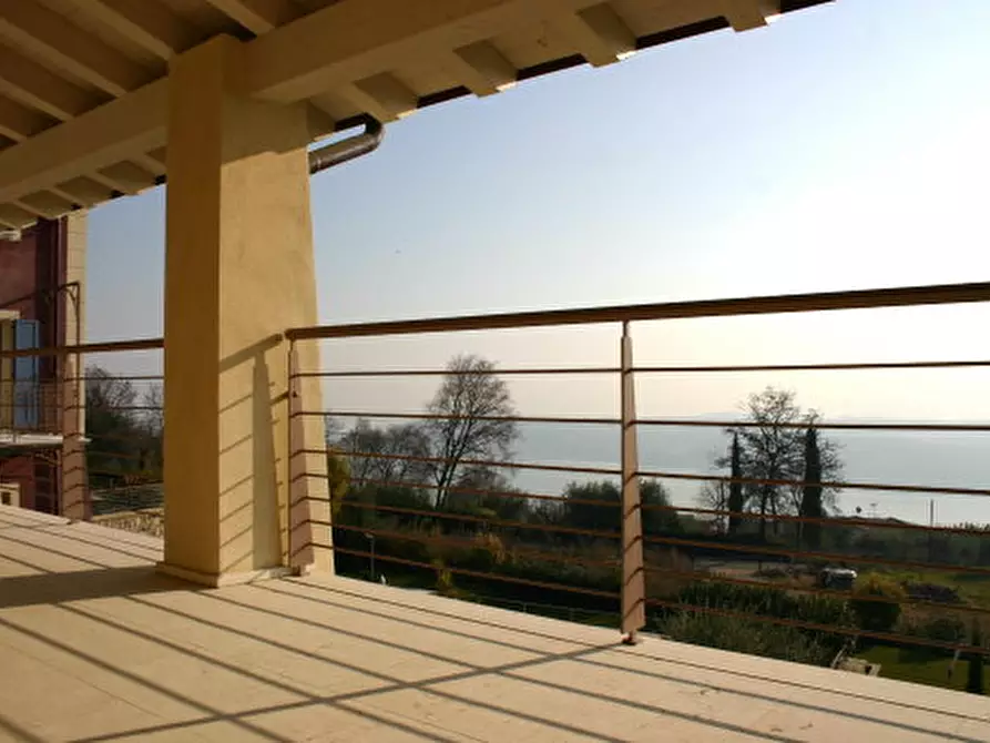 Immagine 4 di Appartamento in vendita  a Salò