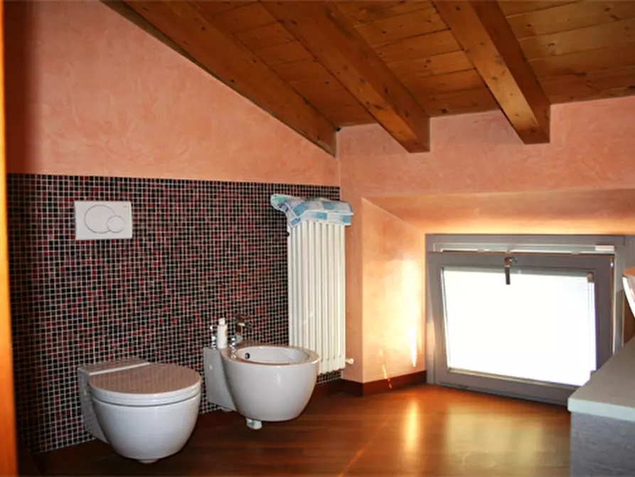 Immagine 5 di Attico in vendita  a Bergamo