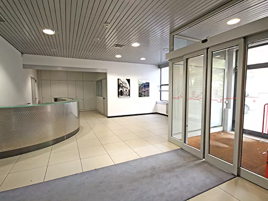 Immagine 4 di Ufficio in vendita  a Treviolo