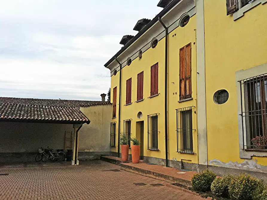 Immagine 3 di Casa indipendente in vendita  a Azzanello