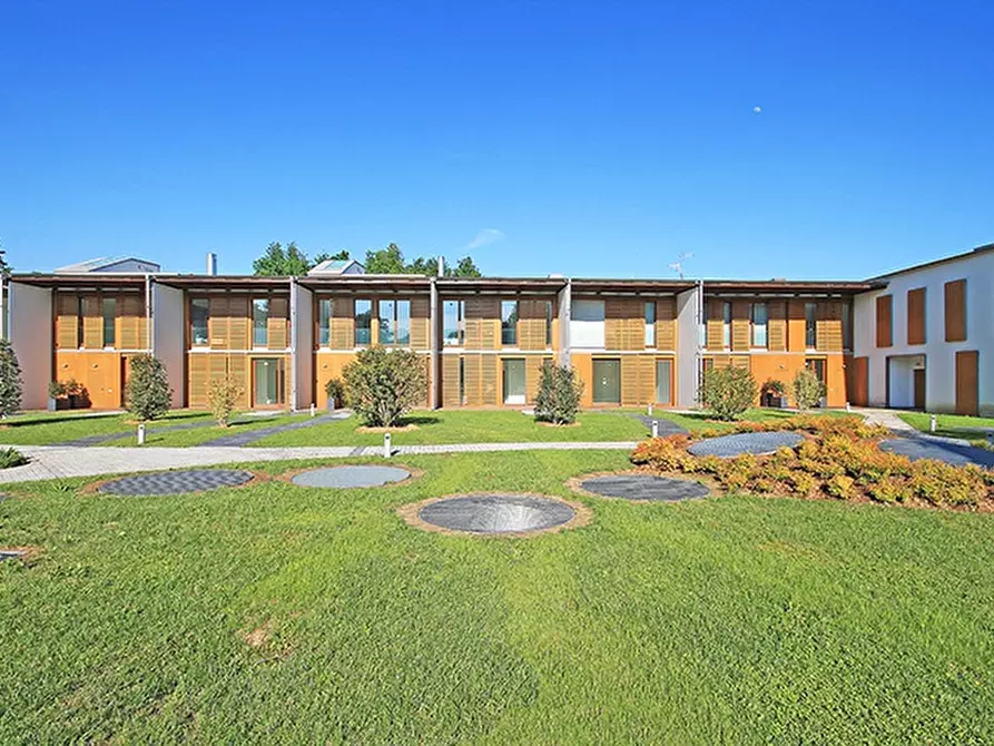 Immagine 9 di Villetta a schiera in vendita  in via Marzanica a Bergamo