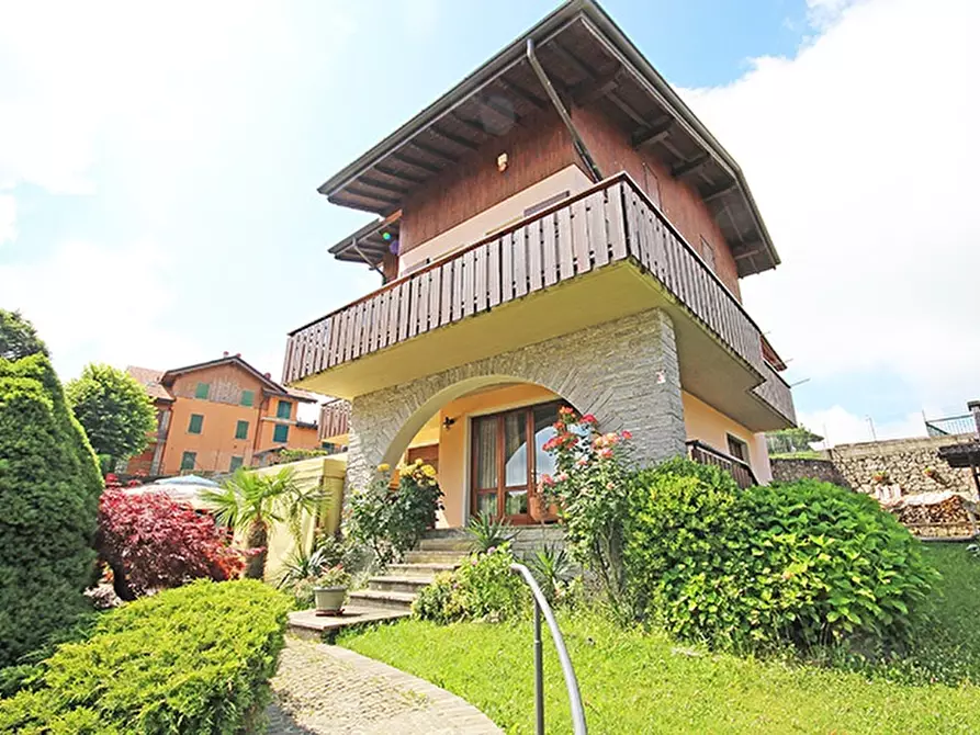 Immagine 4 di Villa in vendita  a Ardesio