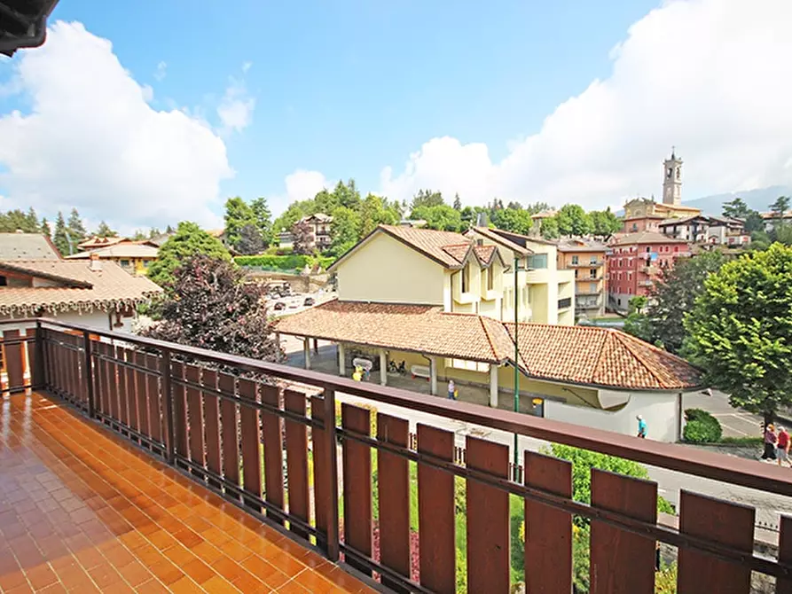 Immagine 21 di Villa in vendita  a Ardesio