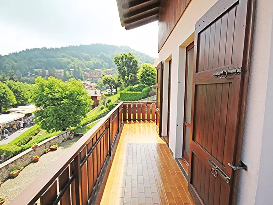 Immagine 22 di Villa in vendita  a Ardesio