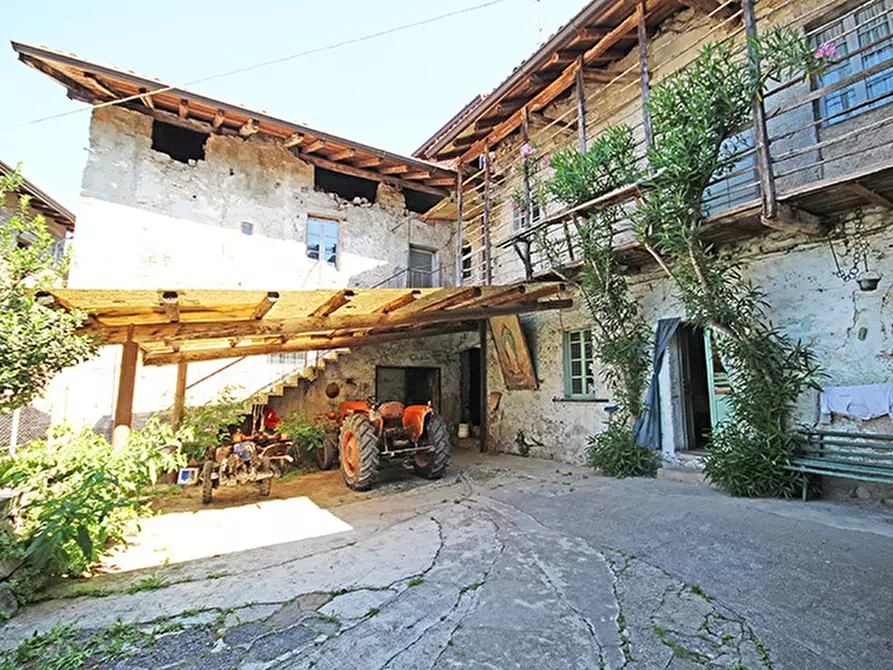 Immagine 2 di Rustico / casale in vendita  in via Formorone a Almenno San Bartolomeo