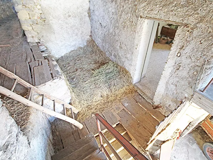 Immagine 9 di Rustico / casale in vendita  in via Formorone a Almenno San Bartolomeo