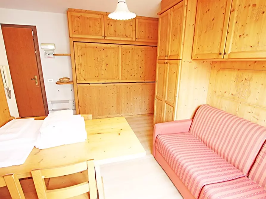 Immagine 13 di Albergo/B&B/Residence in vendita  a Algua