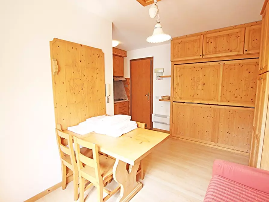 Immagine 14 di Albergo/B&B/Residence in vendita  a Algua