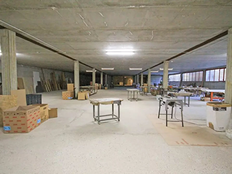 Immagine 2 di Magazzino in affitto  in via Dei Termini a Arcene