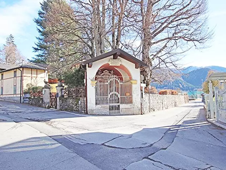 Immagine 9 di Villa in vendita  in via arciprete figura a Vilminore Di Scalve