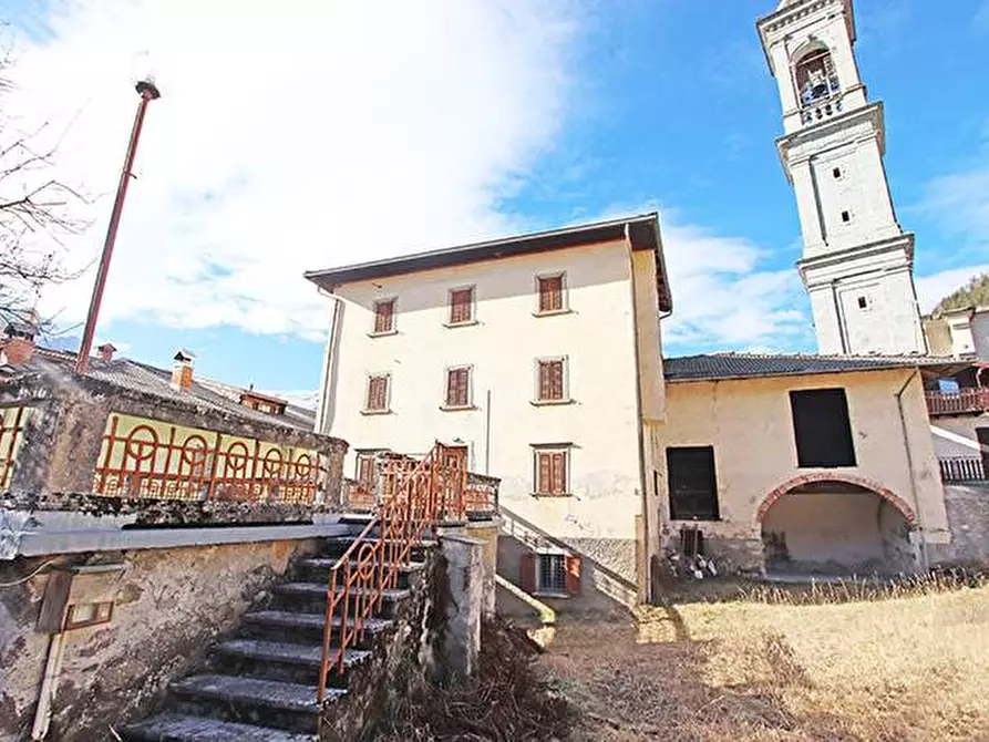 Immagine 4 di Villa in vendita  in via arciprete figura a Vilminore Di Scalve