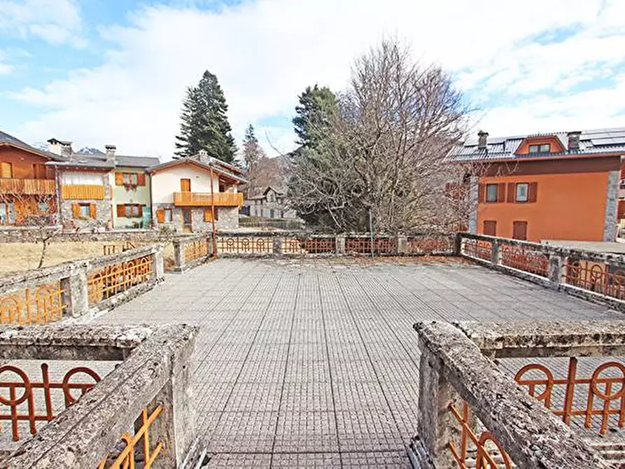 Immagine 11 di Villa in vendita  in via arciprete figura a Vilminore Di Scalve