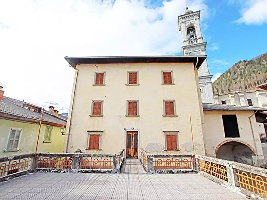 Immagine 2 di Villa in vendita  in via arciprete figura a Vilminore Di Scalve