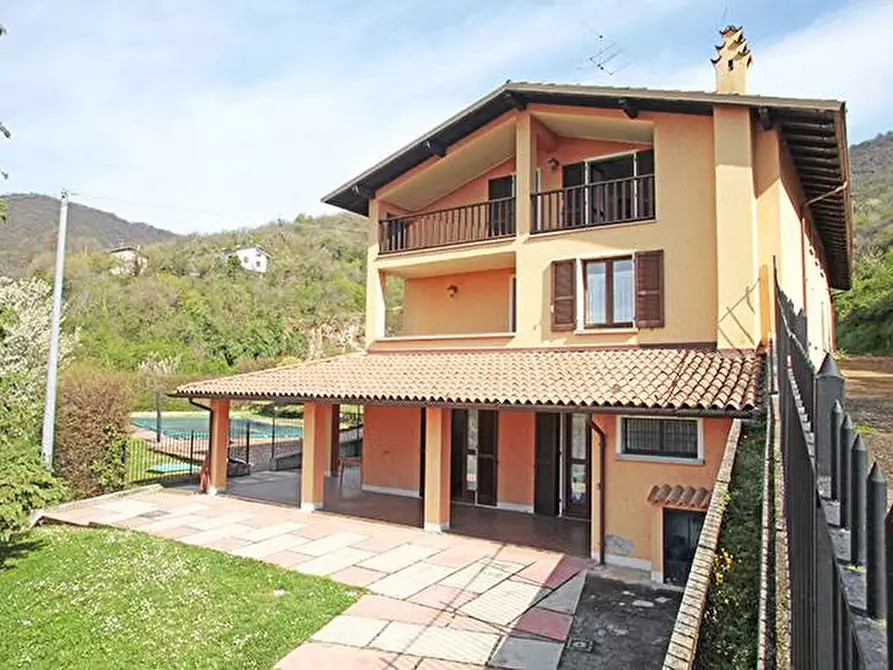 Immagine 12 di Rustico / casale in vendita  in via foina a Monticelli Brusati