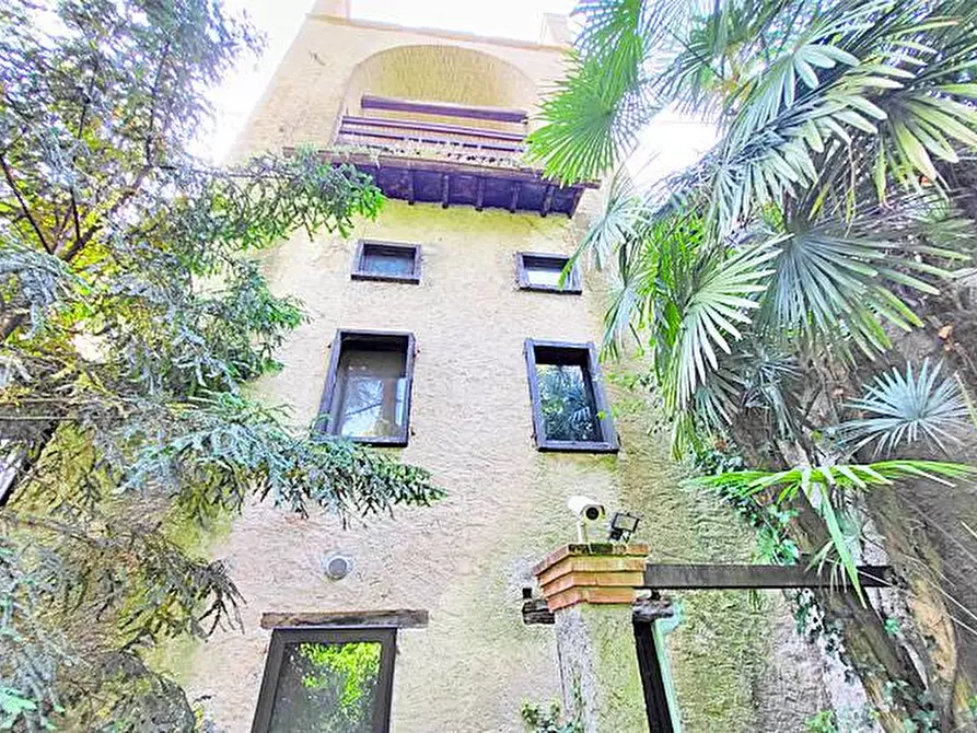 Immagine 14 di Villa in vendita  in via XXIV Maggio a Marostica