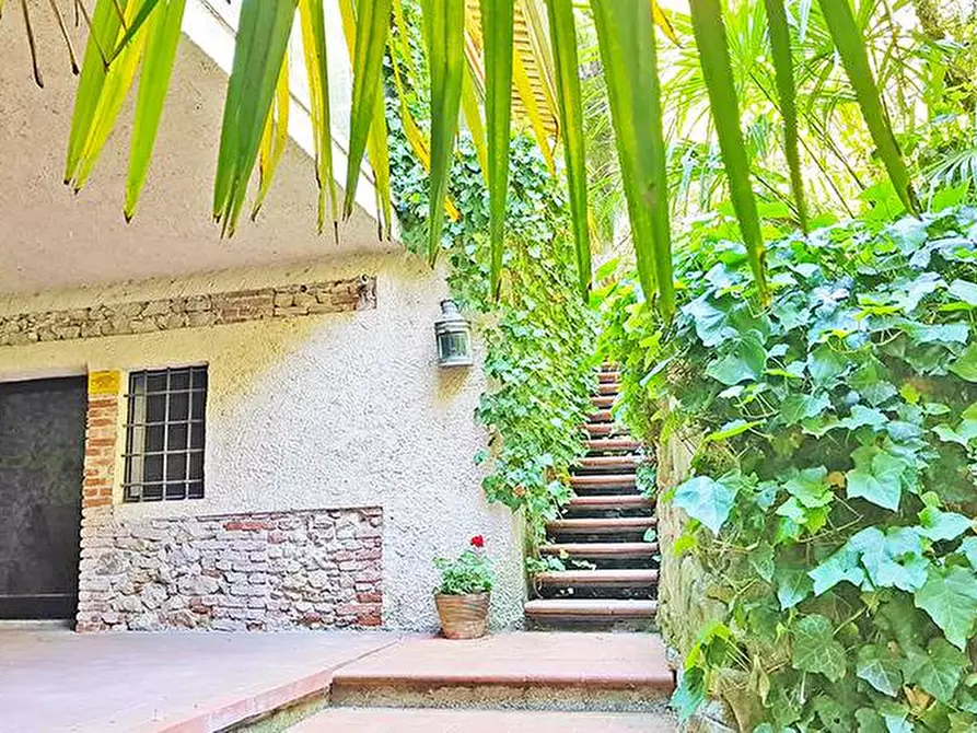 Immagine 22 di Villa in vendita  in via XXIV Maggio a Marostica