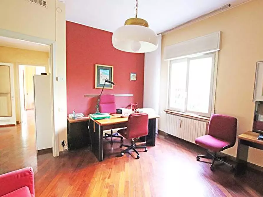 Immagine 19 di Villa in vendita  in via lotto a Seriate