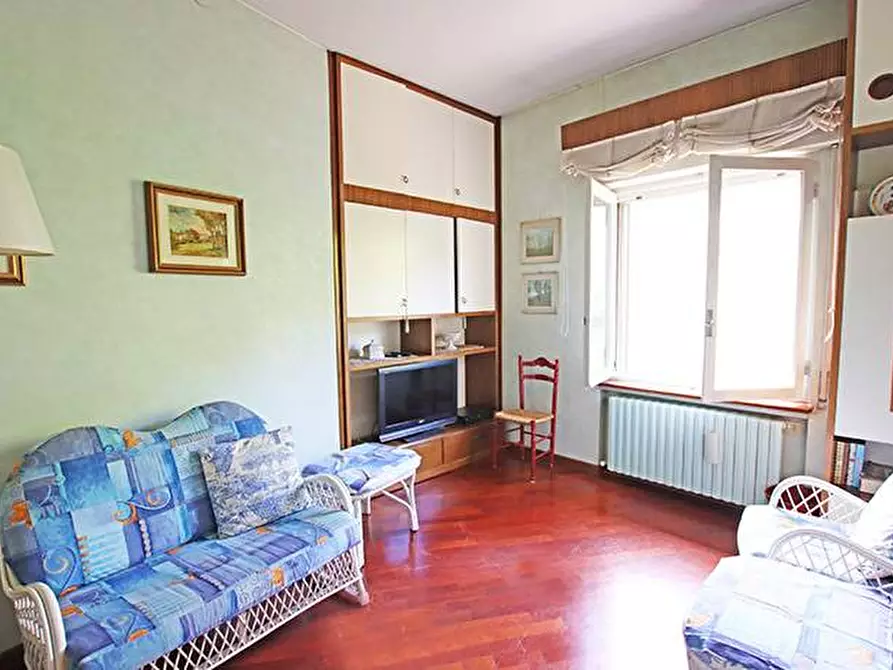 Immagine 17 di Villa in vendita  in via lotto a Seriate