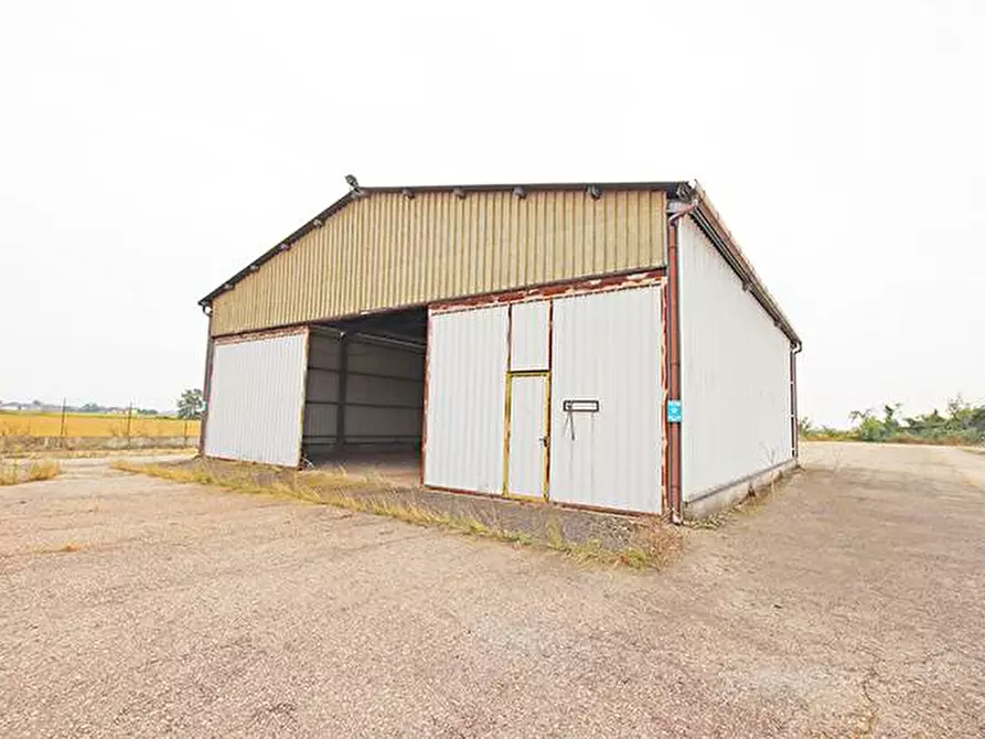 Immagine 17 di Capannone industriale in vendita  in Strada Provinciale 596 a Castelnovetto