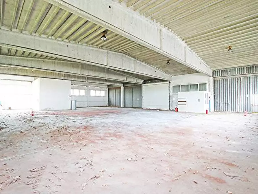 Immagine 22 di Capannone industriale in vendita  in Strada Provinciale 596 a Castelnovetto