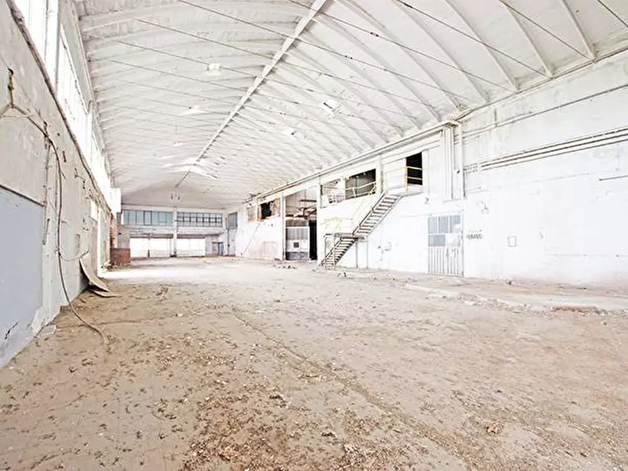 Immagine 25 di Capannone industriale in vendita  in Strada Provinciale 596 a Castelnovetto