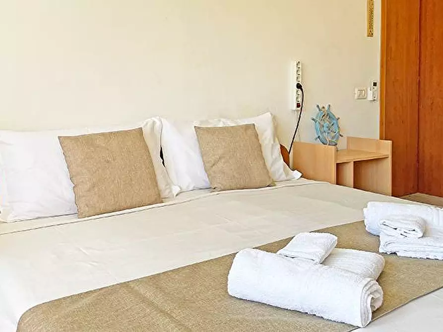 Immagine 23 di Villa in vendita  a Manduria