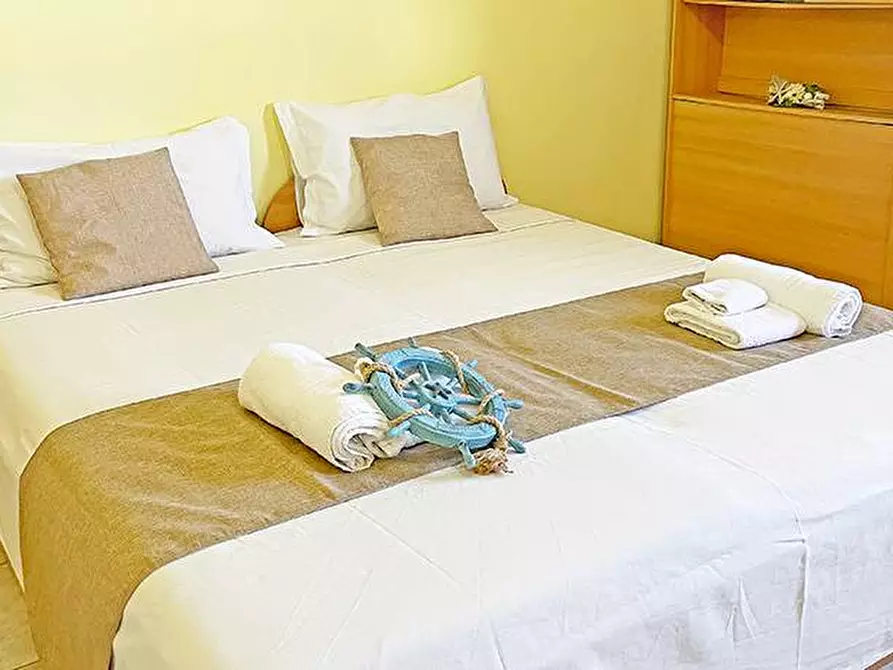 Immagine 26 di Villa in vendita  a Manduria