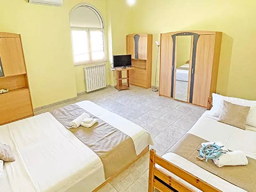 Immagine 27 di Villa in vendita  a Manduria