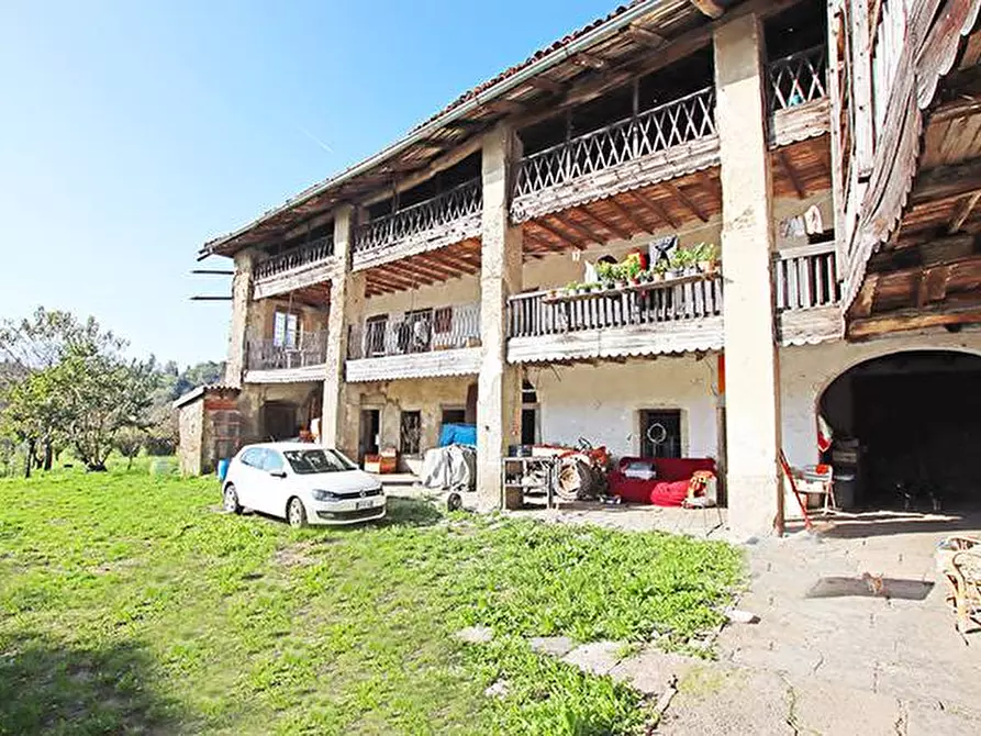 Immagine 21 di Rustico / casale in vendita  in via agricoltura a Caprino Bergamasco