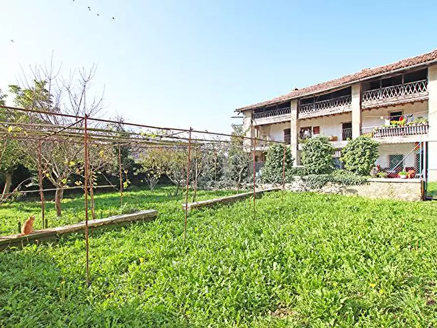 Immagine 22 di Rustico / casale in vendita  in via agricoltura a Caprino Bergamasco