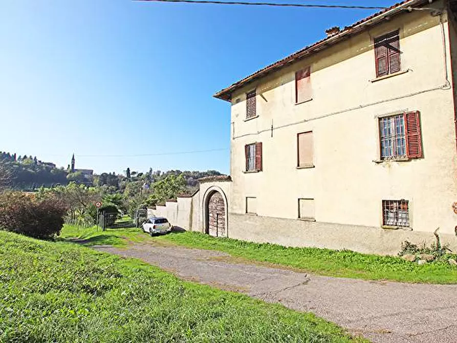 Immagine 23 di Rustico / casale in vendita  in via agricoltura a Caprino Bergamasco