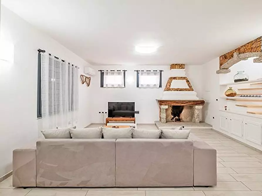 Immagine 29 di Villa in affitto  in via Ulivi a Gonnesa