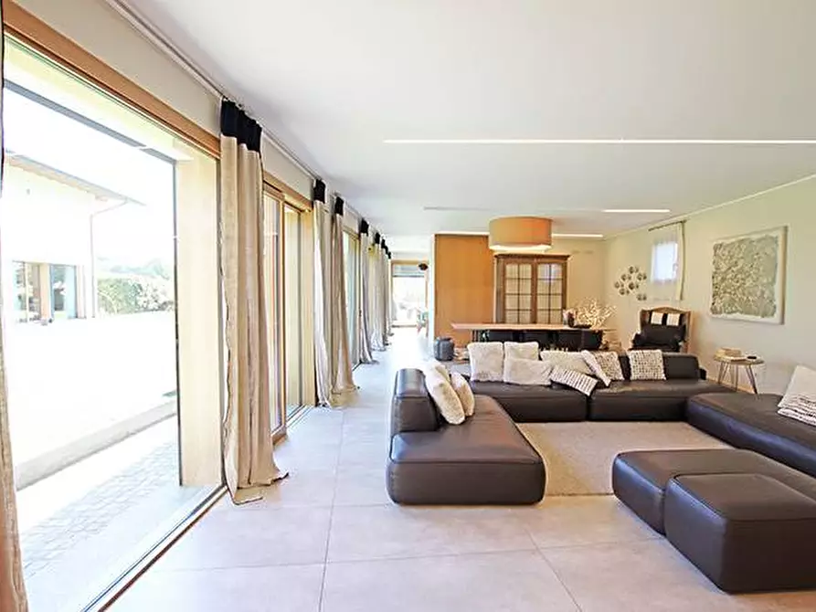 Immagine 16 di Villa in vendita  in via colombo a Treviolo