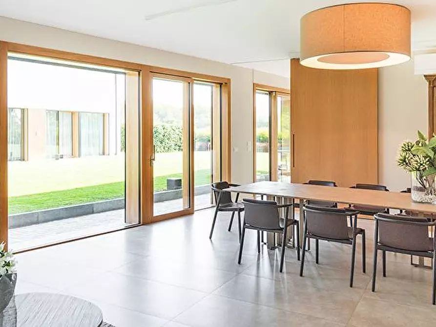 Immagine 19 di Villa in vendita  in via colombo a Treviolo