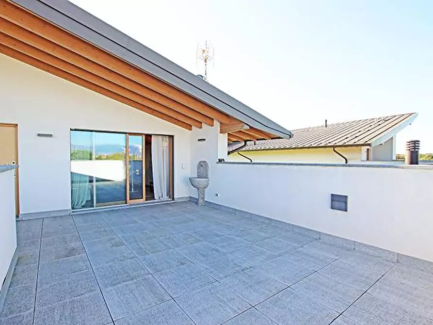 Immagine 37 di Villa in vendita  in via colombo a Treviolo